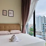New Georgetown Modern City View 2Br Homestay For 10Pax 无敌美景两房民宿 Beacon Executive Suite